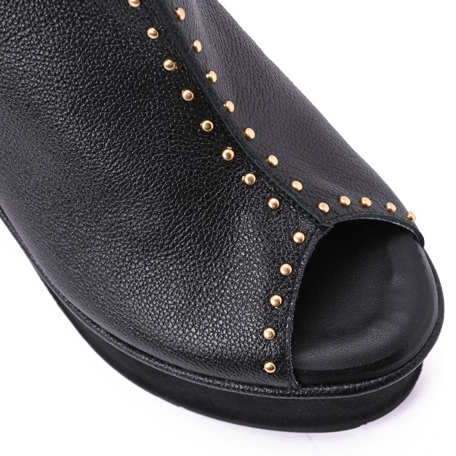 SANDAIA CON TERRAPLEN Y TACHAS