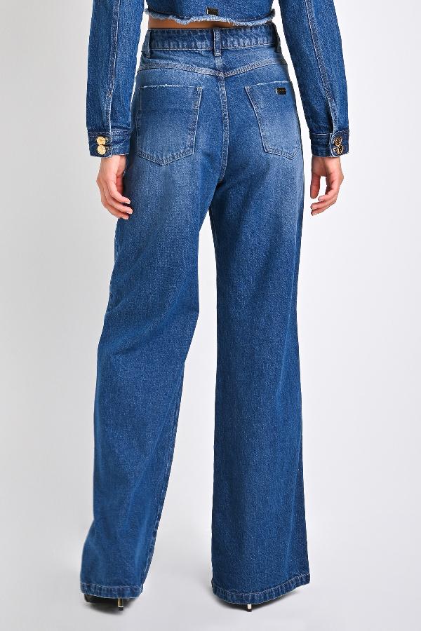 PANTALON DE JEANS CON PEDRERIA