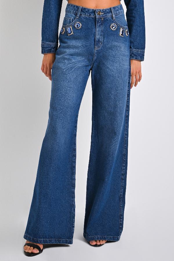 PANTALON DE JEANS CON PEDRERIA