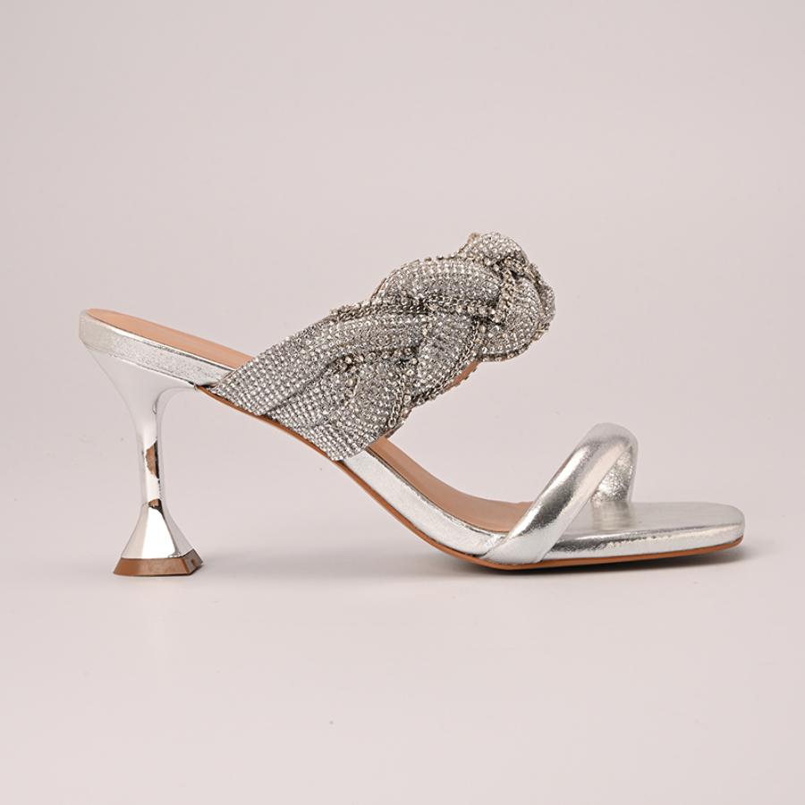 SANDALIA PLATEADA CON CRISTALES