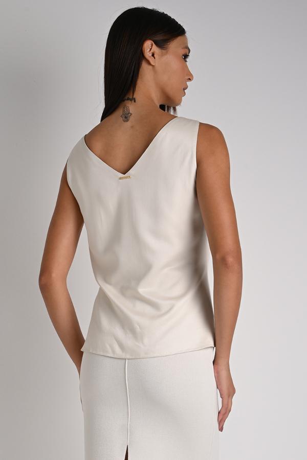 BLUSA DECOTE V