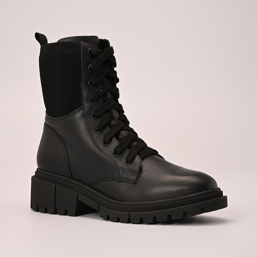 BOTIN NEGRO CON CORDONES