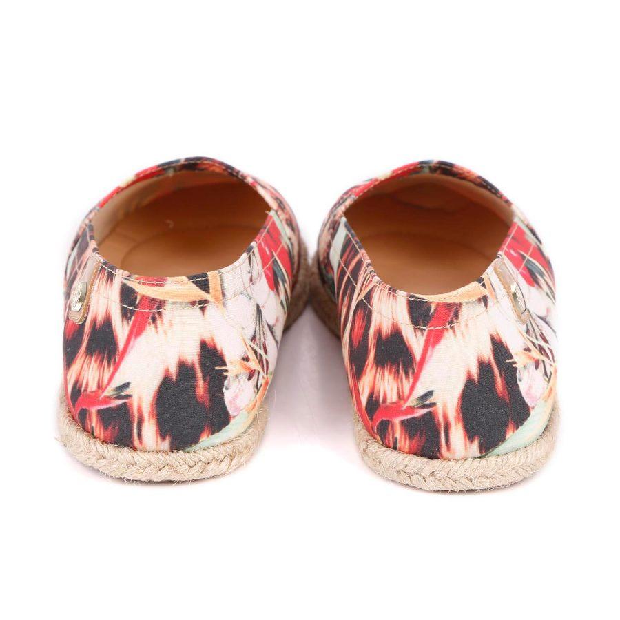 ALPARGATA CON ESTAMPADO DE FLORES