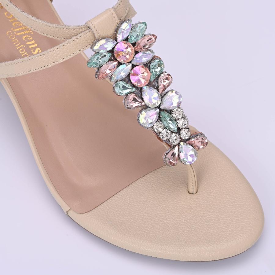 SANDALIA BEIGE CON CRISTALES