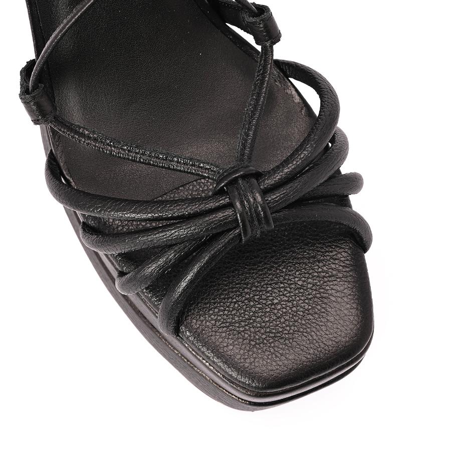 SANDALIA CON PLATAFORMA CARMEN STEFFENS ALTO VERANO 2023