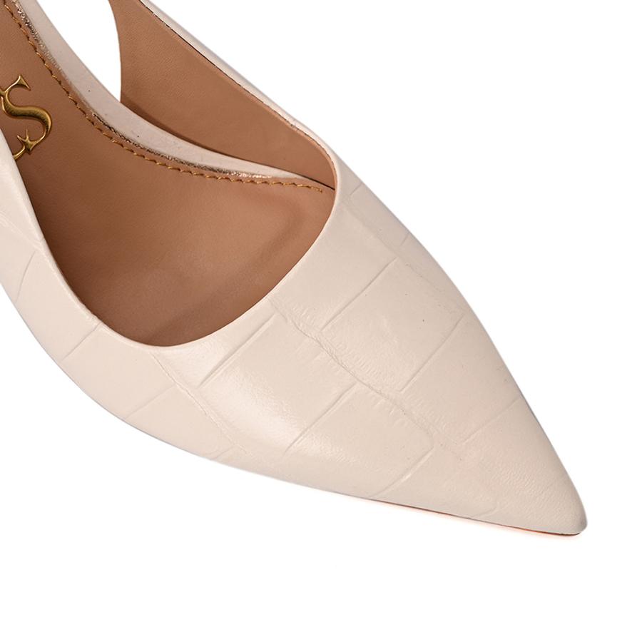 STILETTO CON TEXTURA Y ACCESORIO