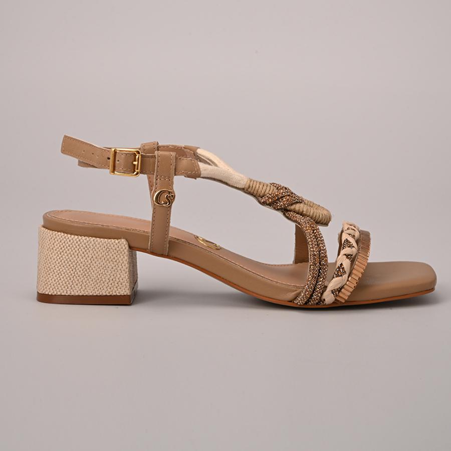 SANDALIA CAMEL CON BRILLO