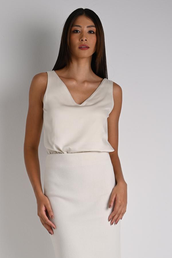 BLUSA DECOTE V