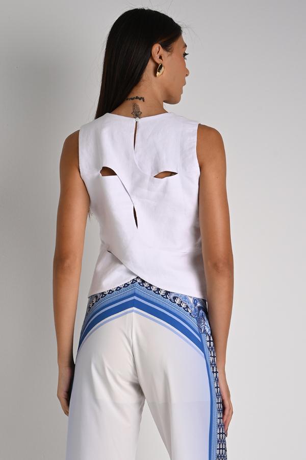 BLUSA LINHO DETALHES NAS COSTAS