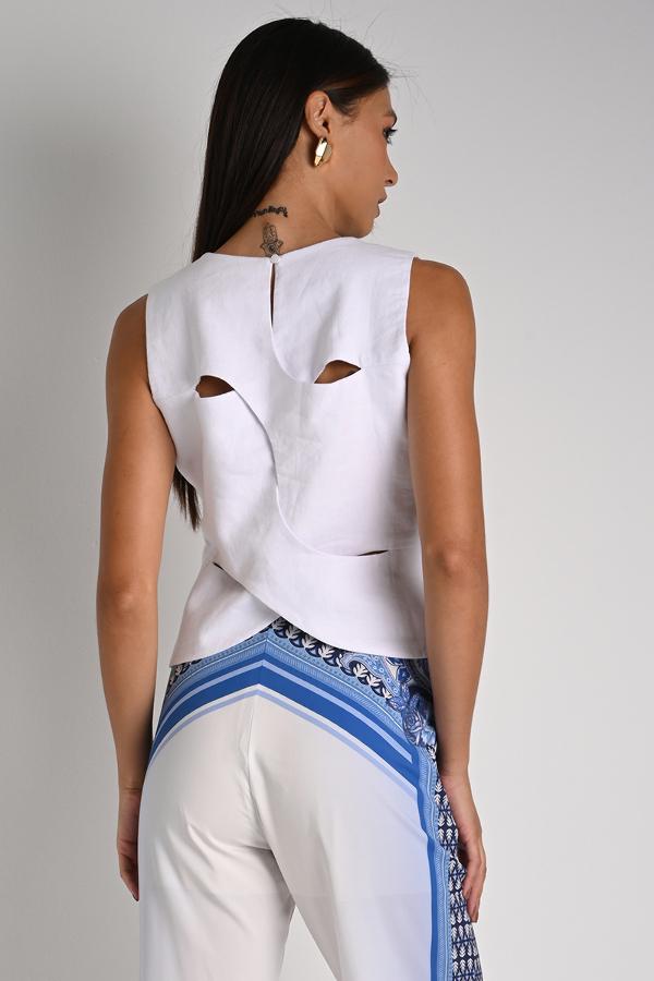 BLUSA LINHO DETALHES NAS COSTAS