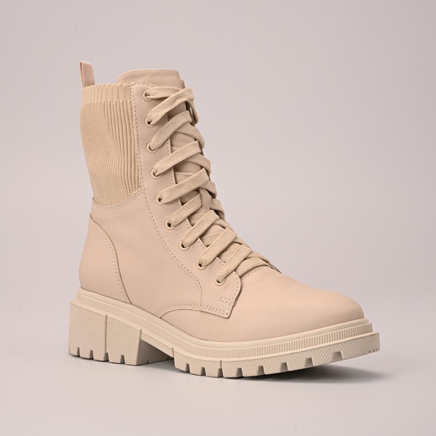 BOTIN OFF WHITE CON CORDONES