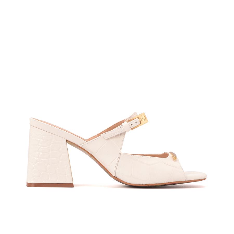 SANDALIA BLANCA TACO CUADRADO