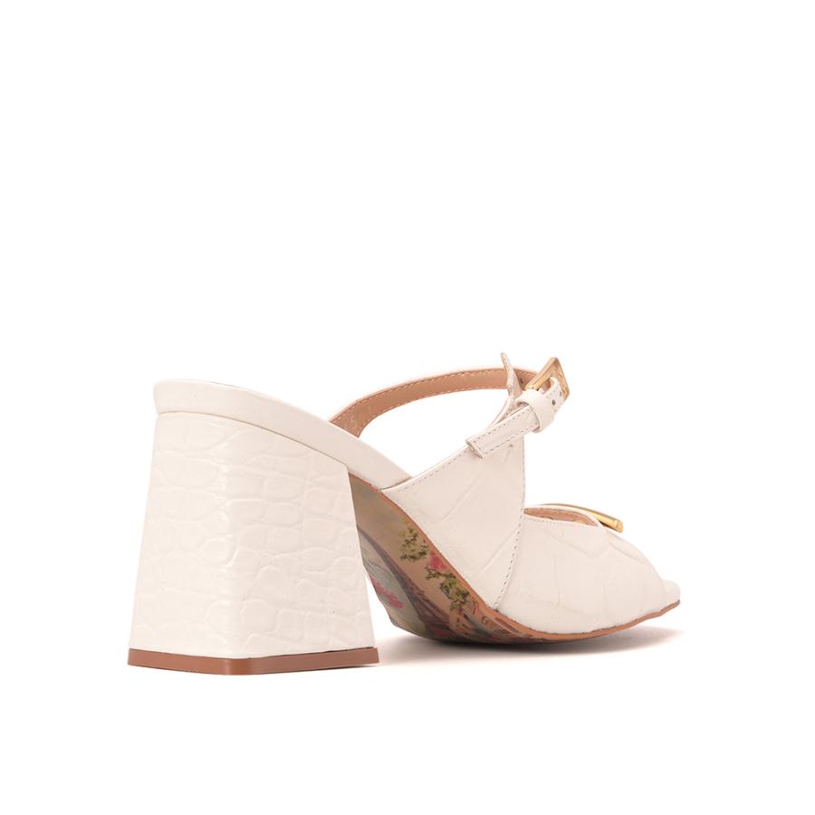 SANDALIA BLANCA TACO CUADRADO