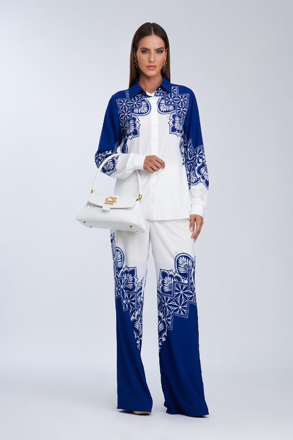 CAMISA CON ESTAMPADO