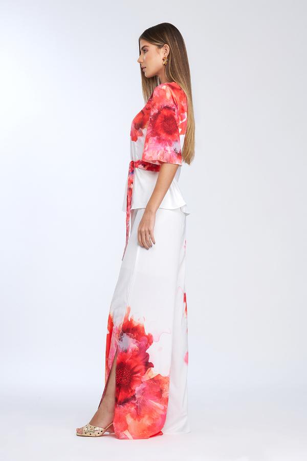 BLUSA CUELLO V CON ESTAMPADO