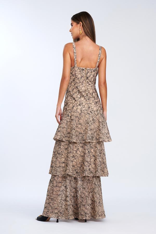 VESTIDO BORDADO FLOR CON CAPAS