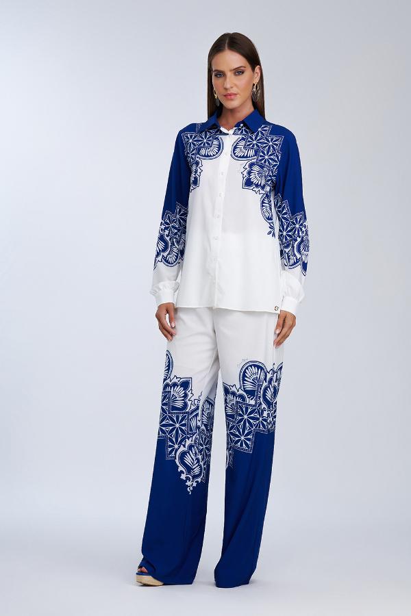 CAMISA CON ESTAMPADO